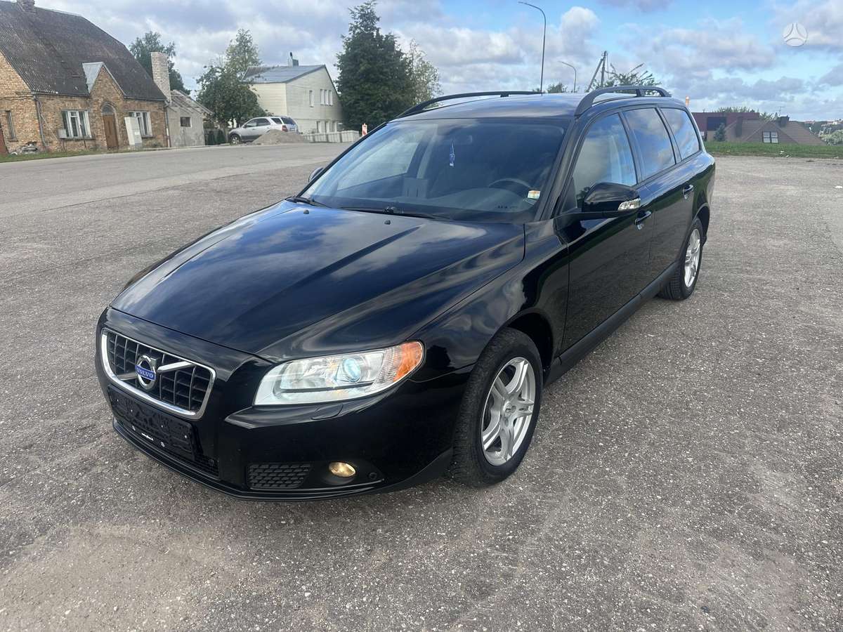 Volvo V70 2010 — vehicle for AFU Ukraine