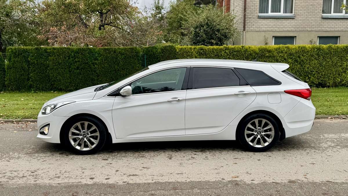Hyundai i40 2015 — салон