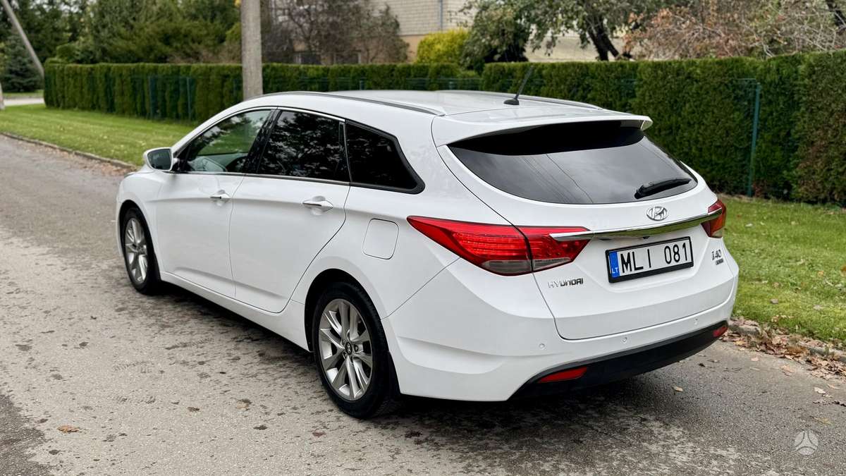 Hyundai i40 2015 — двигун 1700 cm³, 136 HP (100kW)