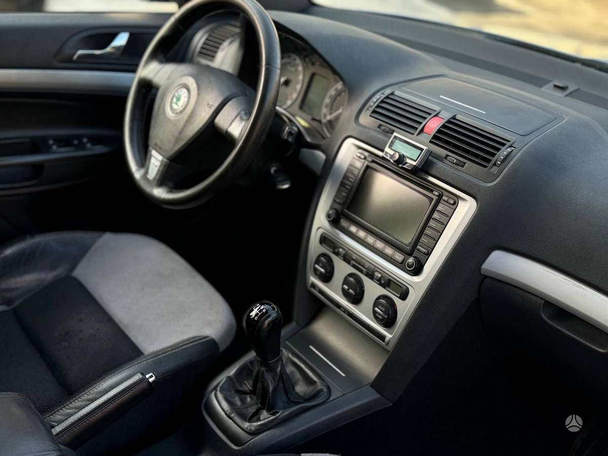 Skoda Octavia 2006 — photo 14