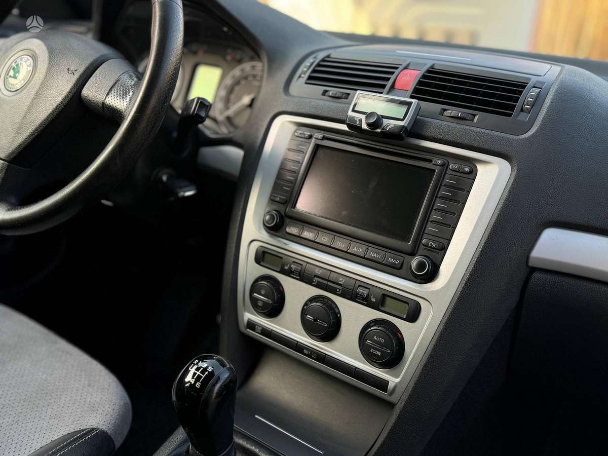 Skoda Octavia 2006 — photo 15