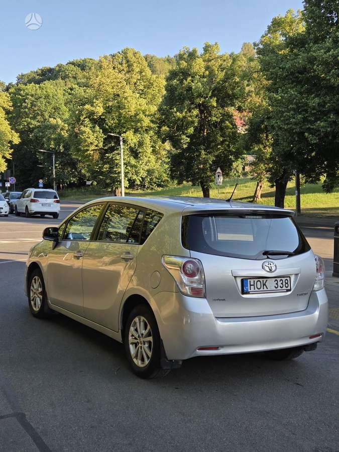 Toyota Verso, 2011