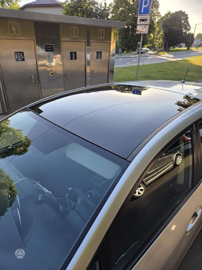 Toyota Verso 2011 — photo 17