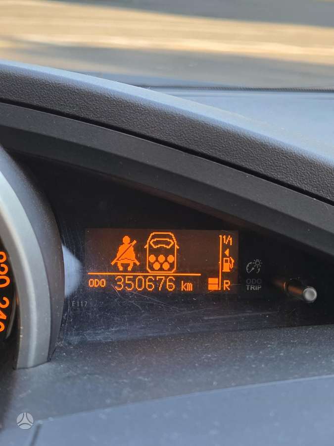 Toyota Verso 2011 — photo 5