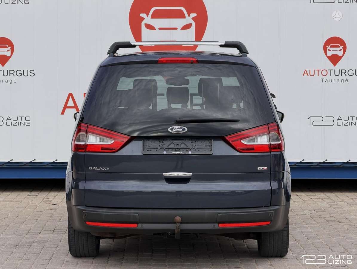 Ford Galaxy 2011 — photo 7