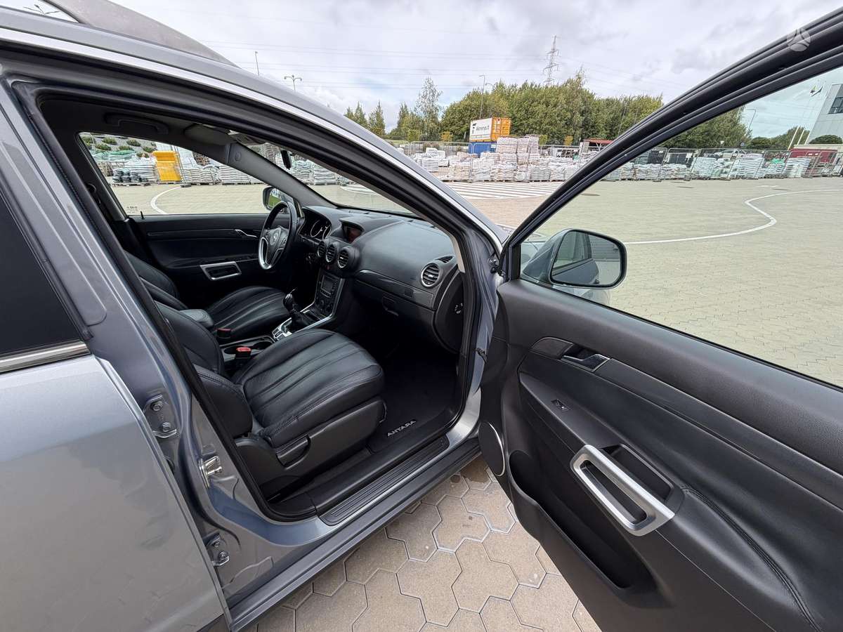 Opel Antara 2012 — photo 23