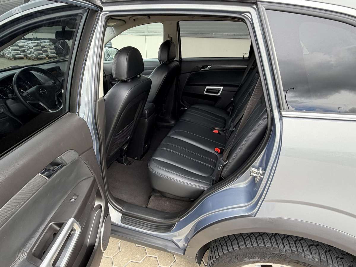 Opel Antara 2012 — photo 25