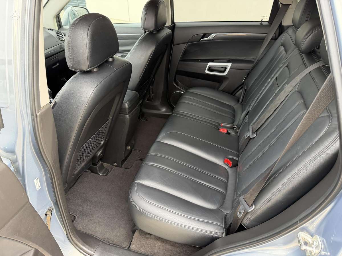 Opel Antara 2012 — photo 26