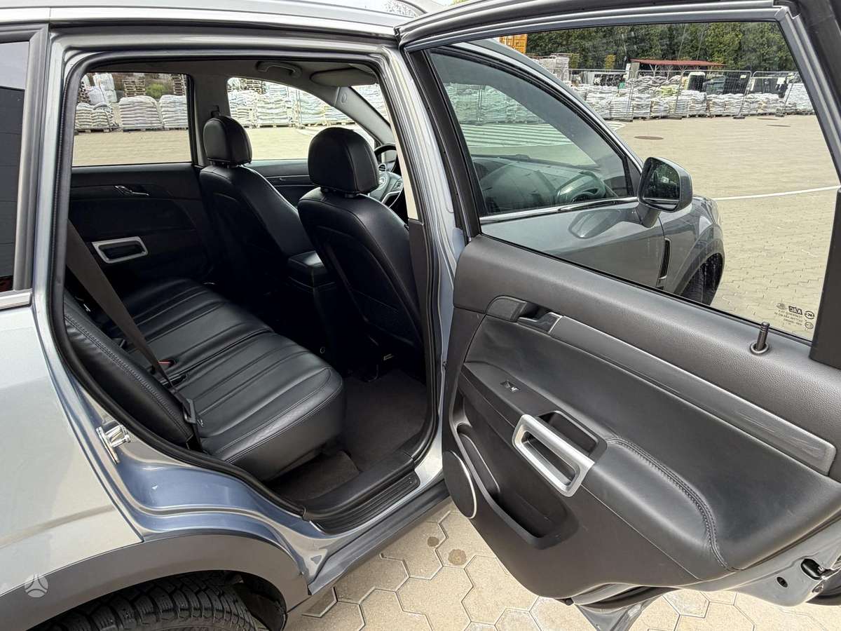 Opel Antara 2012 — photo 29