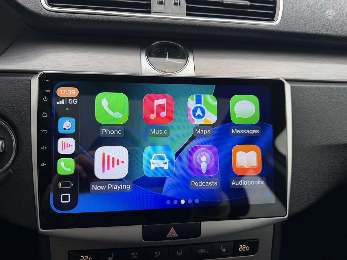 Volkswagen Passat 2012 — photo 28