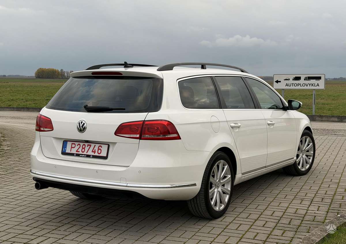 Volkswagen Passat 2012 — engine 1600 cm³, 105 HP (77kW)