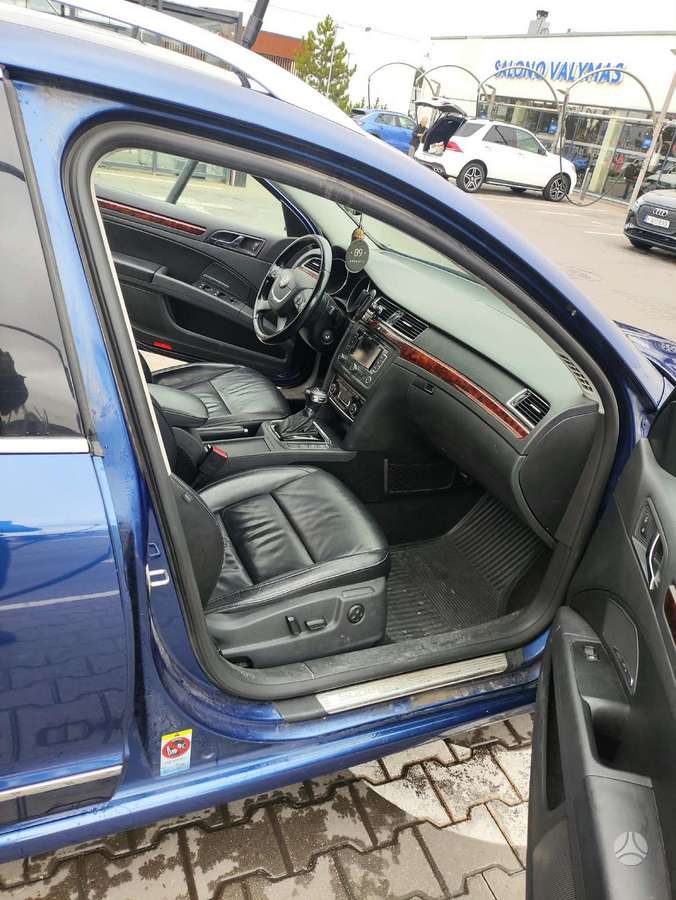 Skoda Superb 2011 — photo 6