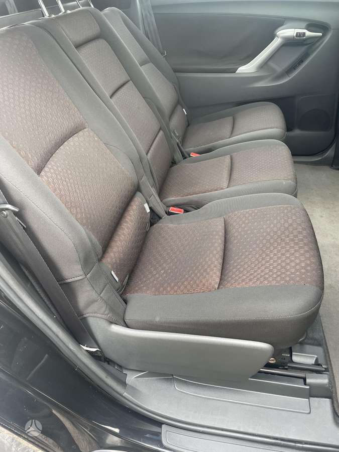 Toyota Verso 2011 — photo 10
