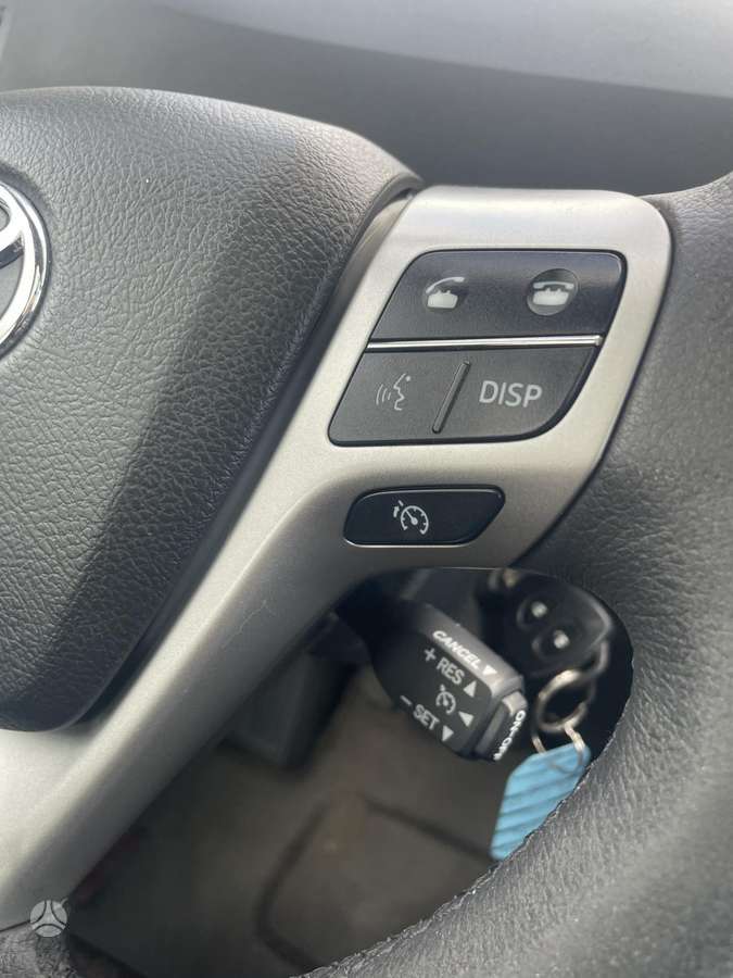 Toyota Verso 2011 — photo 12