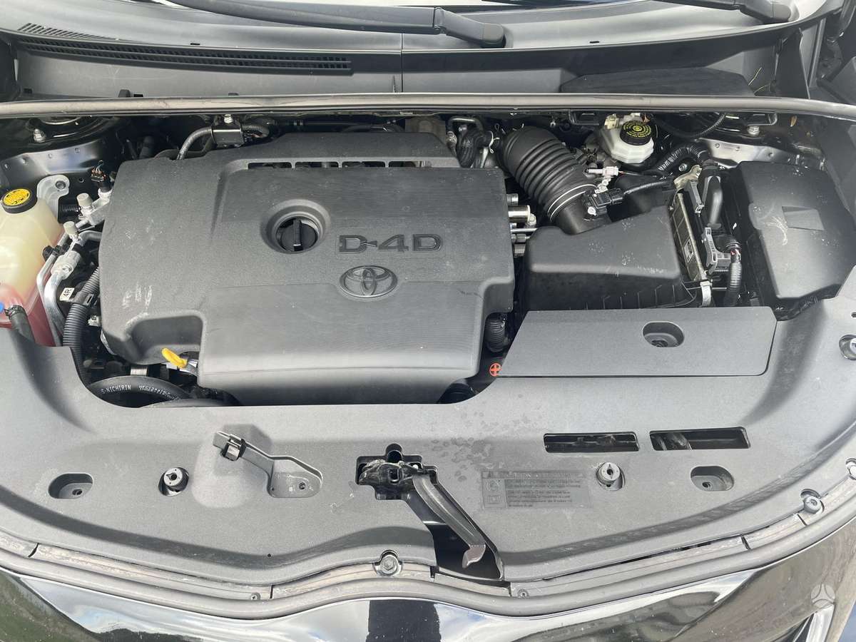 Toyota Verso 2011 — photo 15