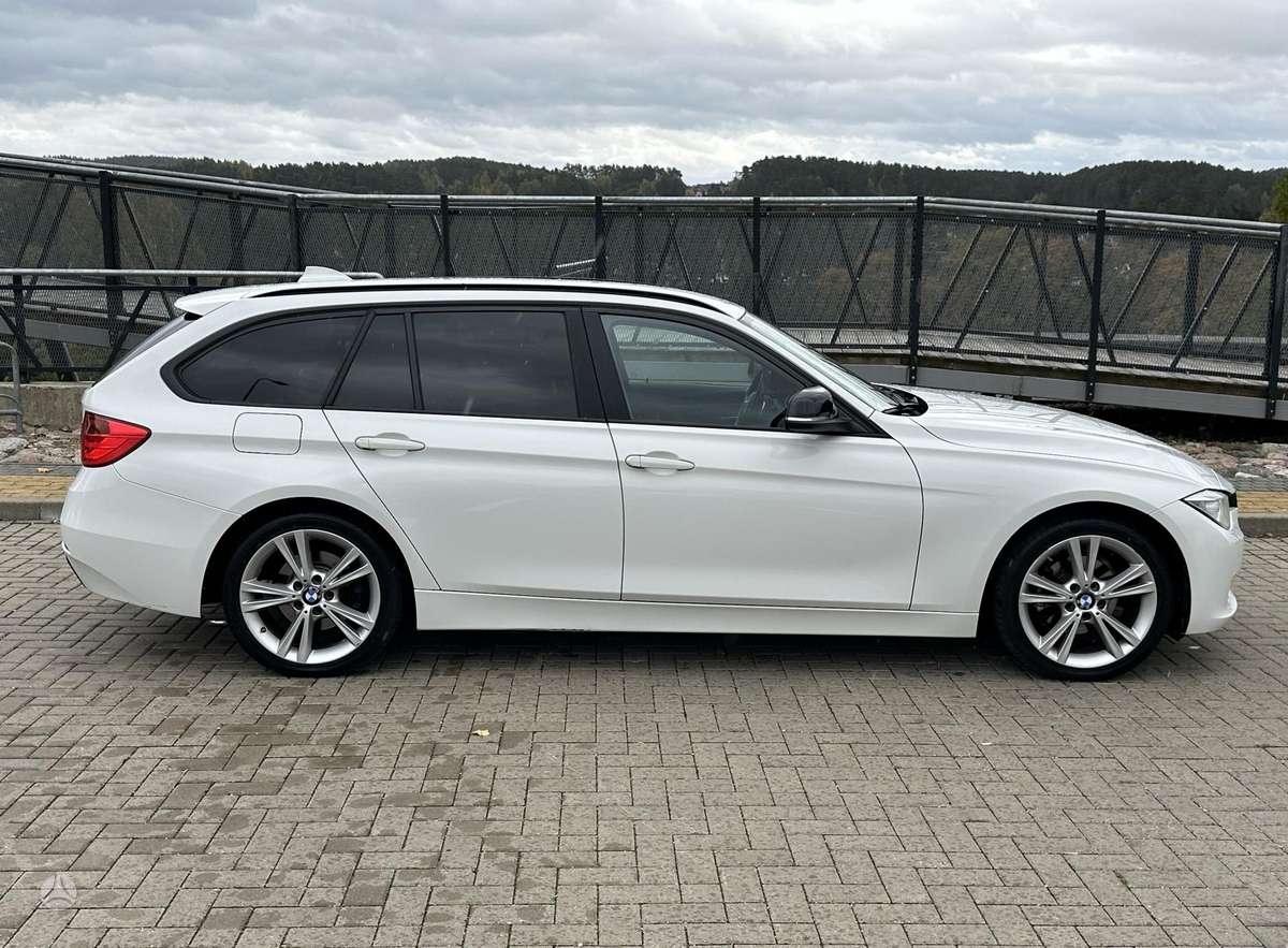 BMW 318 2013 — engine 1995 cm³, 143 HP (105kW)