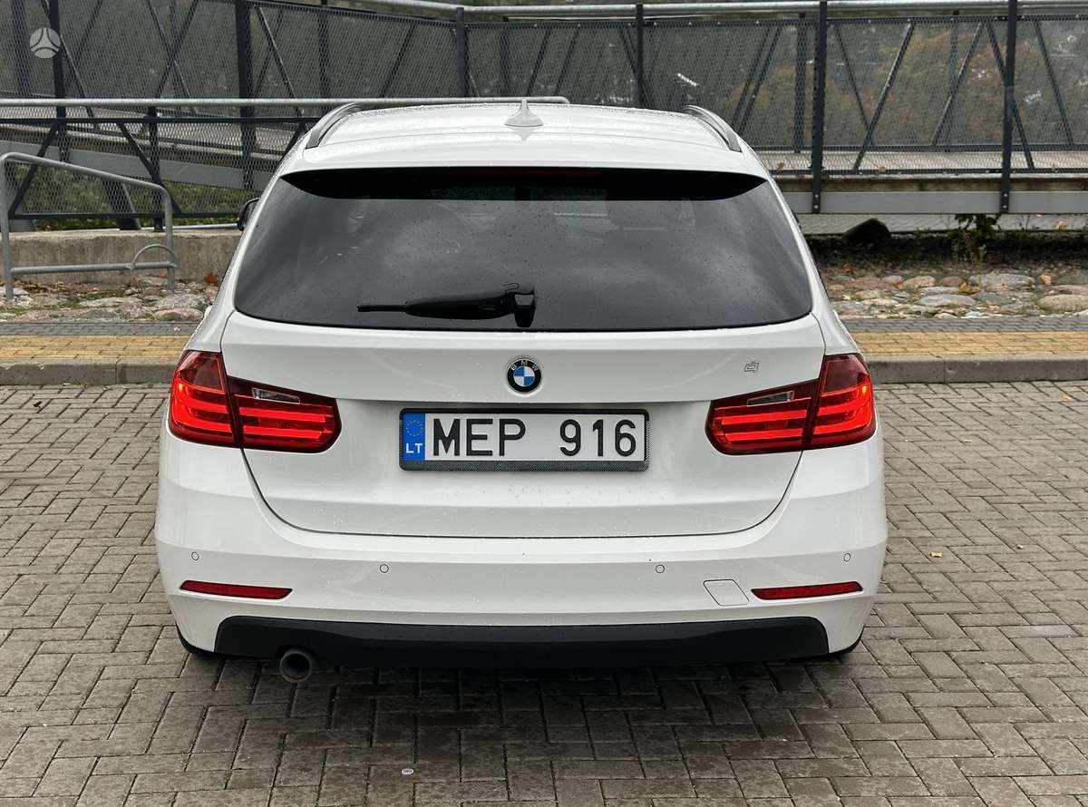 BMW 318 2013 — photo 7