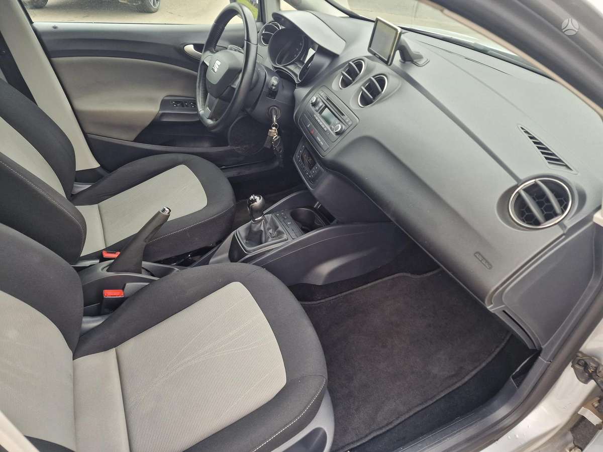 Seat Ibiza 2015 — photo 22