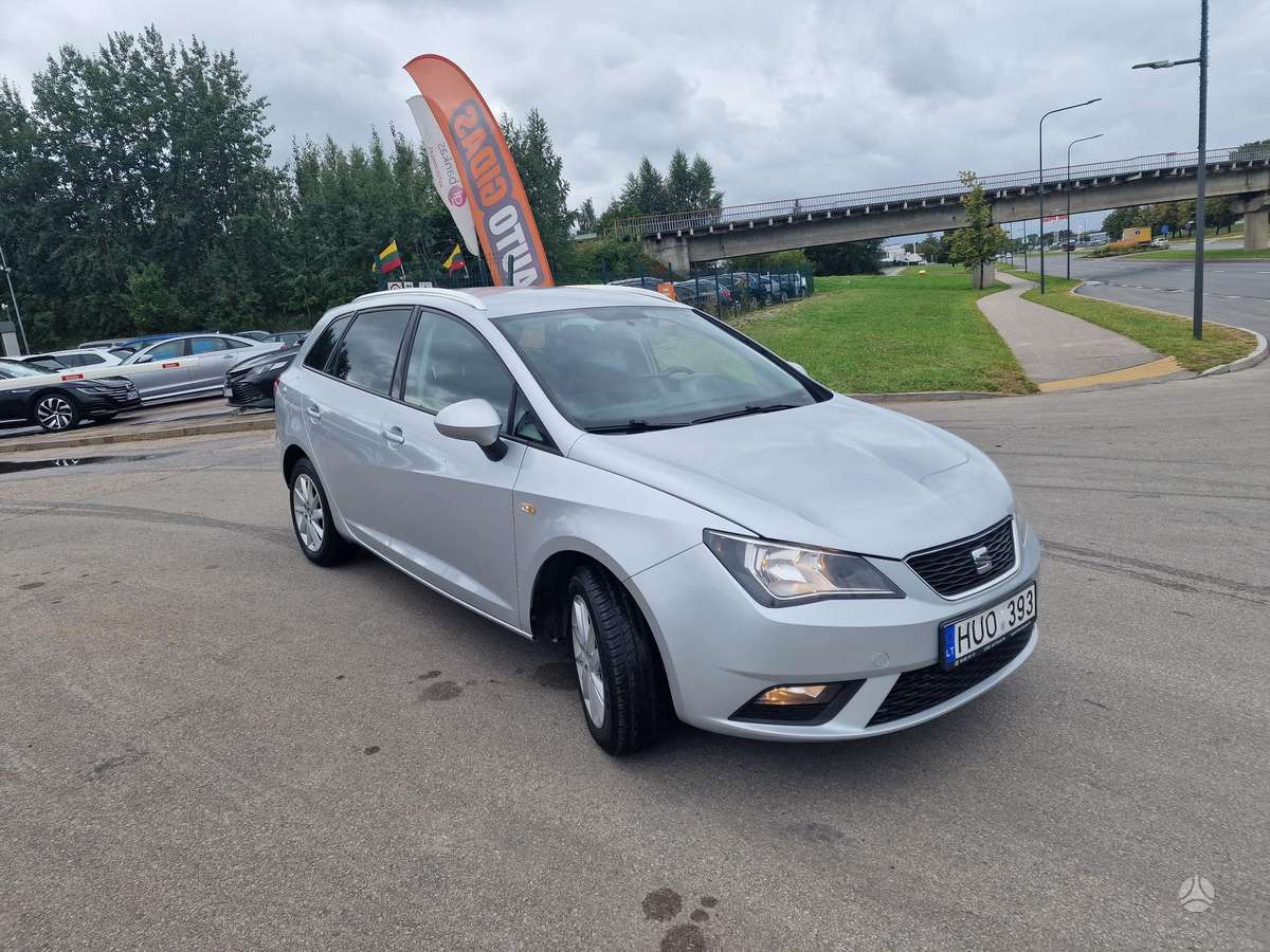 Seat Ibiza 2015 — interior