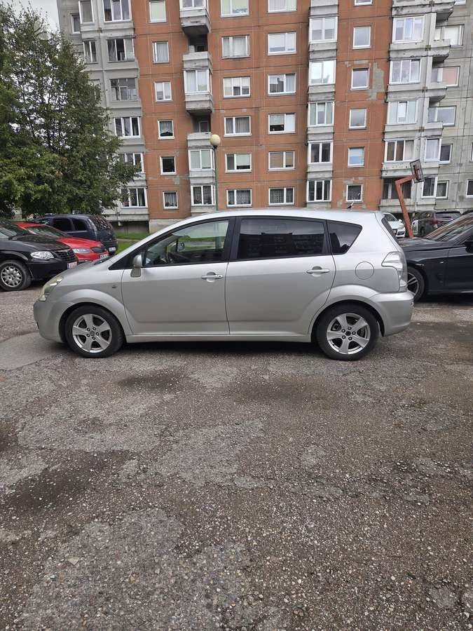 Toyota Corolla 2007 — двигун 2000 cm³, 136 HP (100kW)