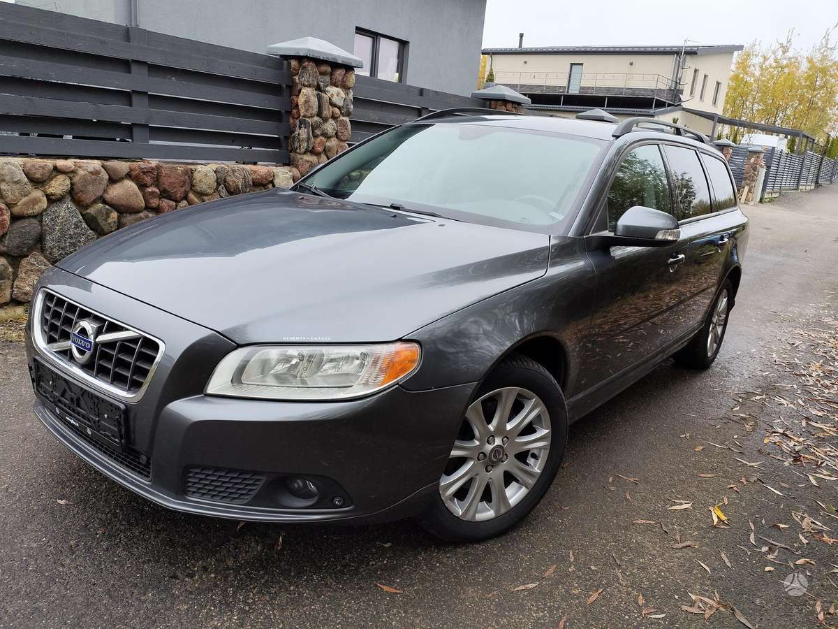 Volvo V70, 2010