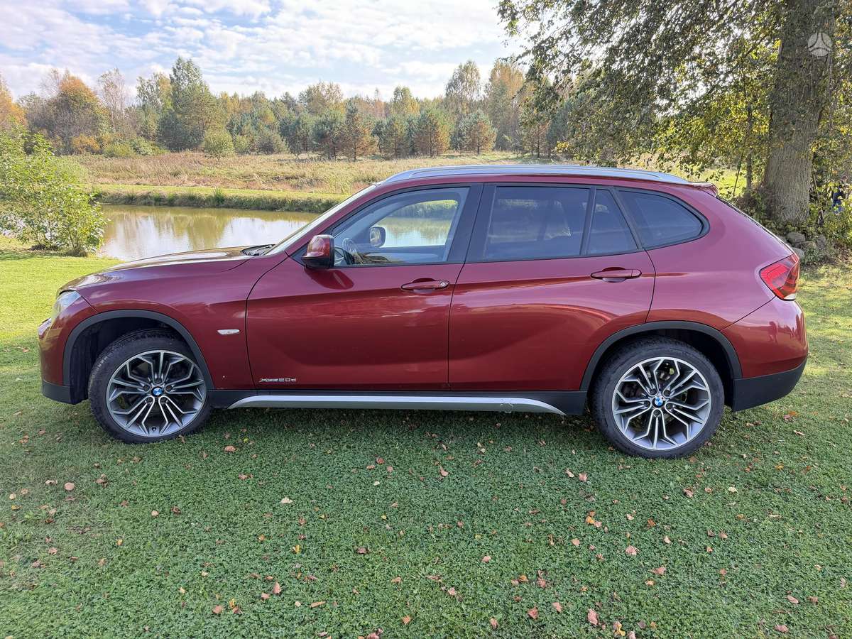 BMW X1 2010 — вигляд ззаду