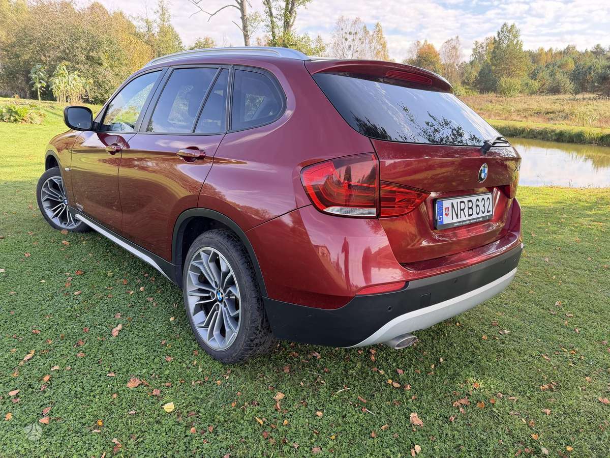 BMW X1 2010 — фото 5