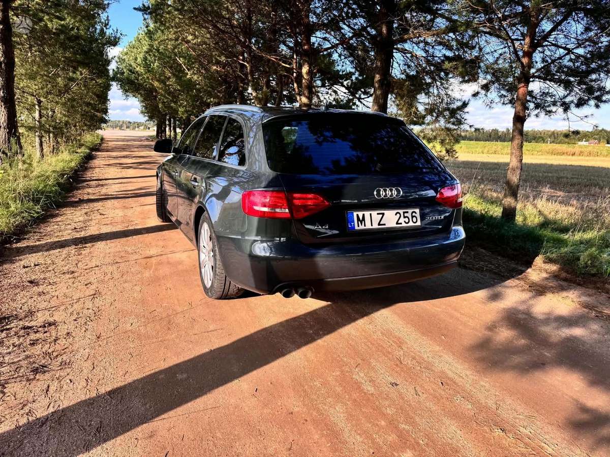 Audi A4 2008 — photo 10