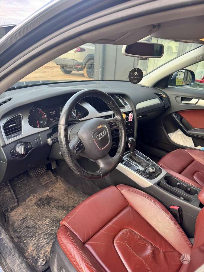 Audi A4 2008 — photo 12