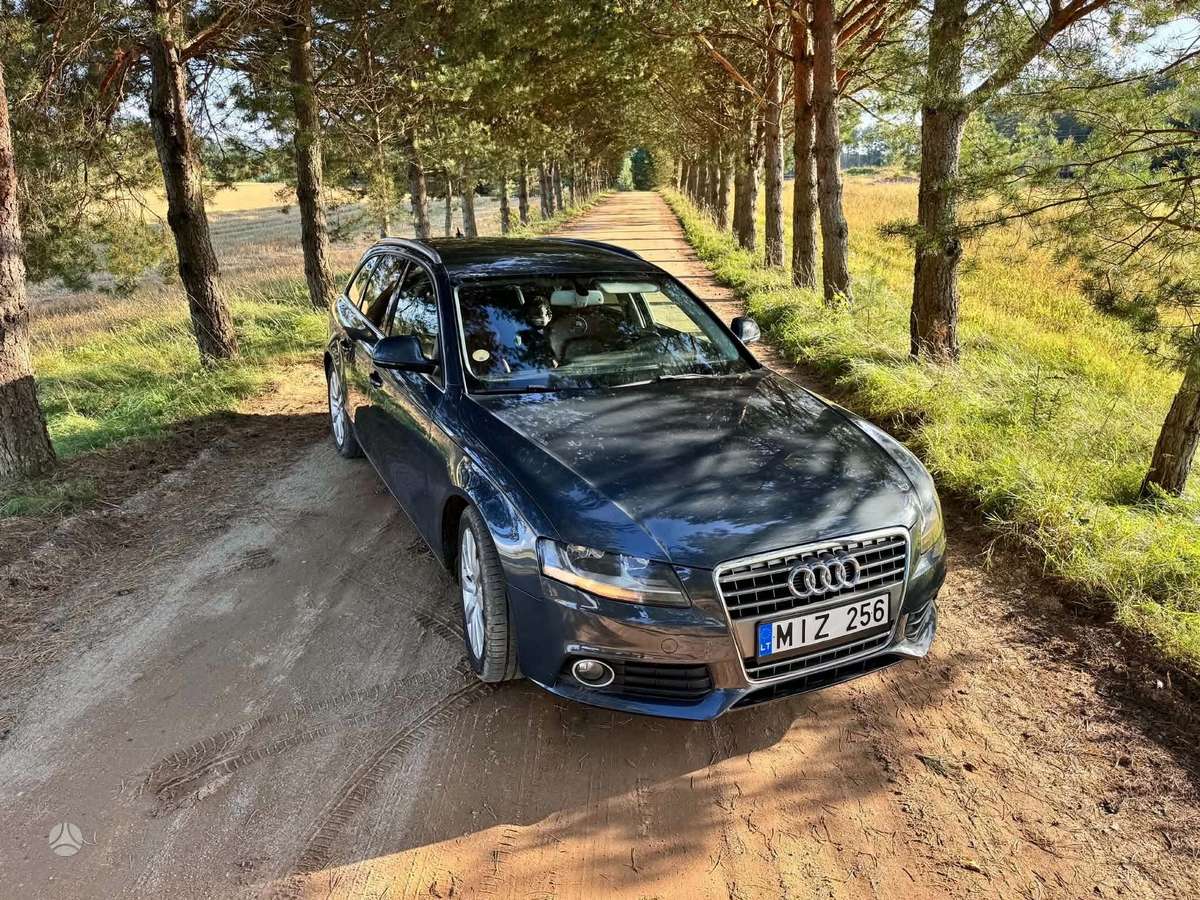 Audi A4 2008 — rear view