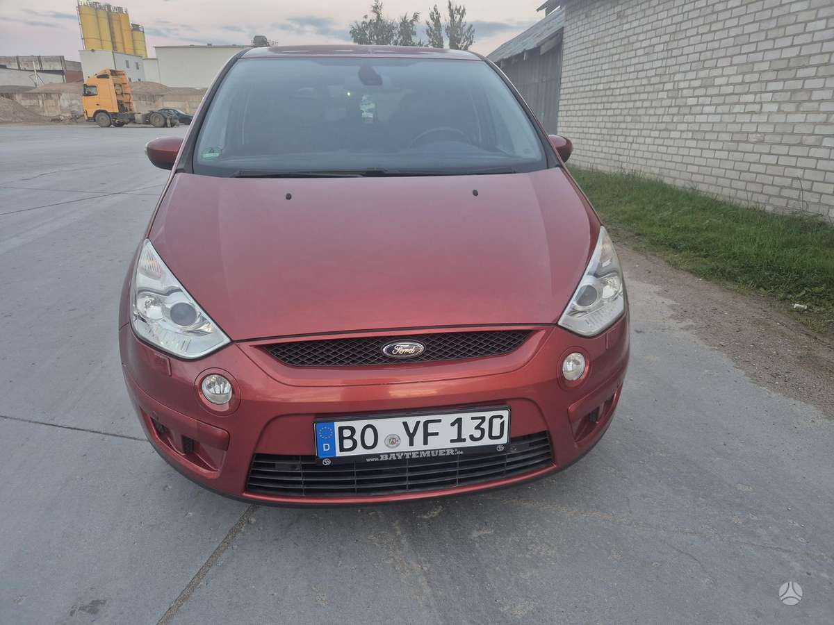 Ford S-MAX 2007 — rear view