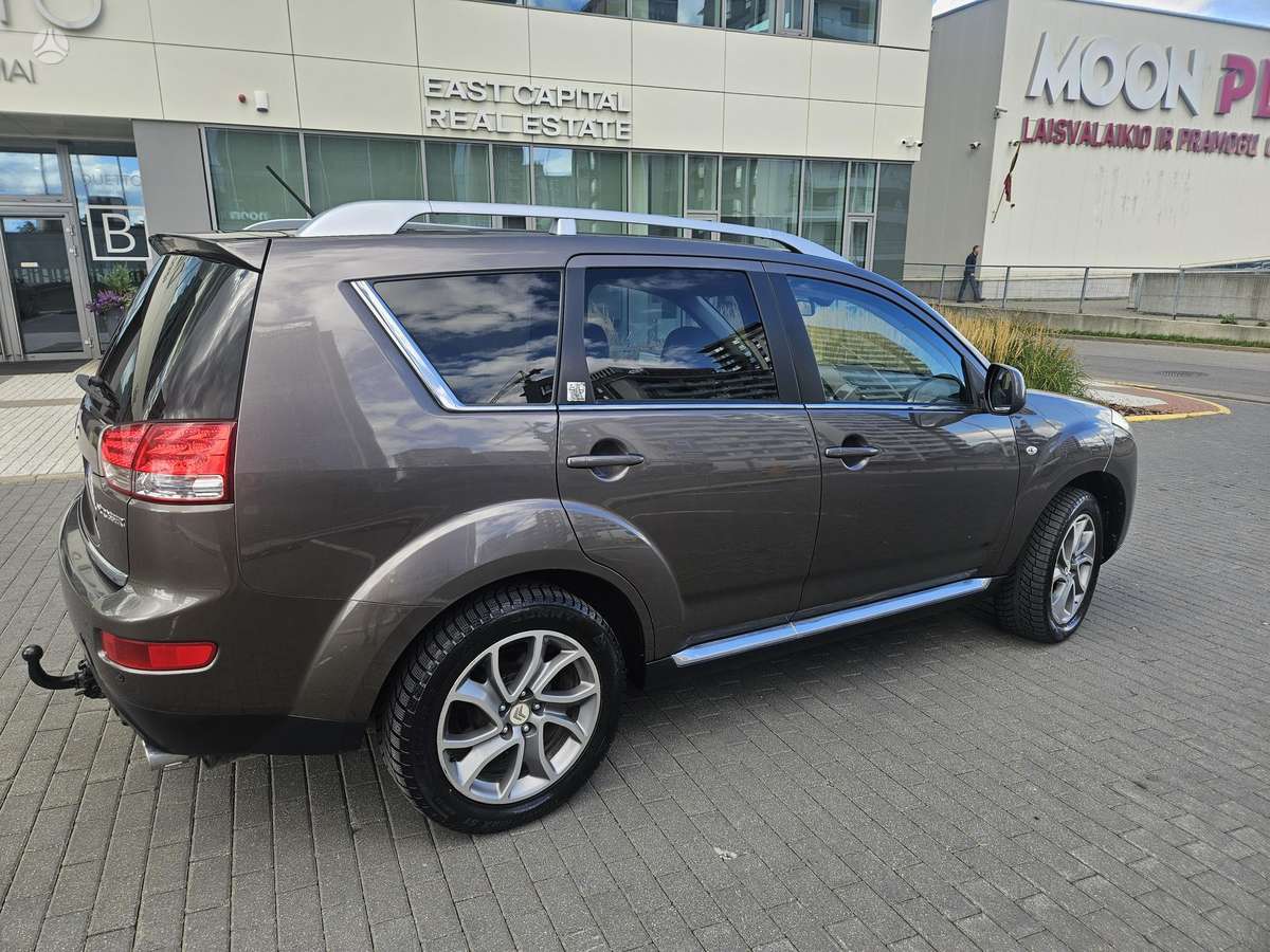 Citroen C-Crosser, 2010