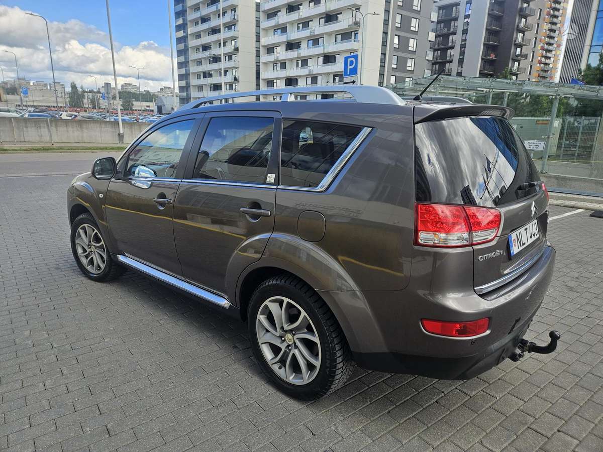 Citroen C-Crosser 2010 — rear view