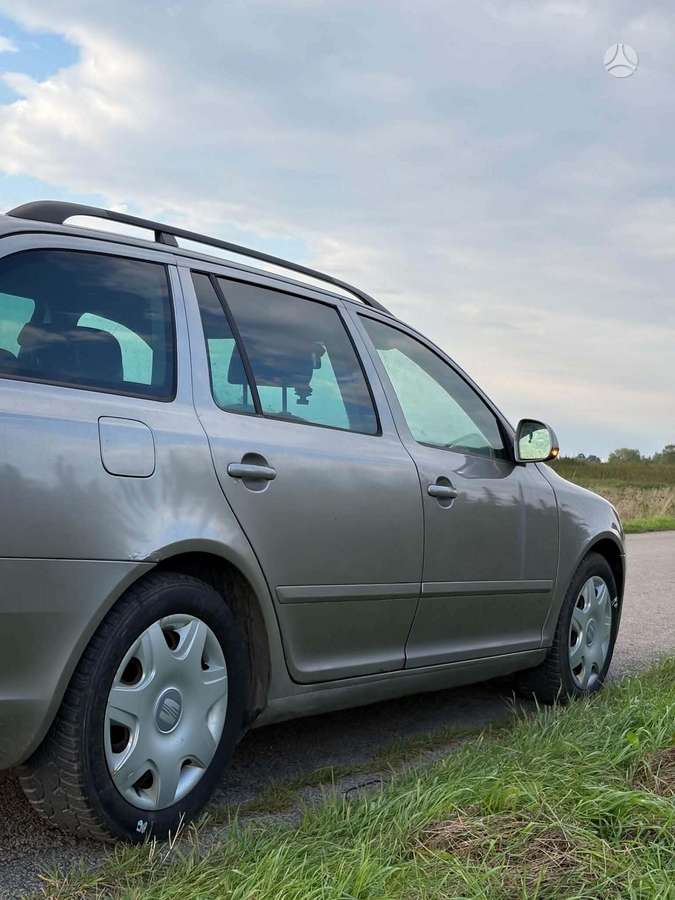 Skoda Octavia 2010 — interior