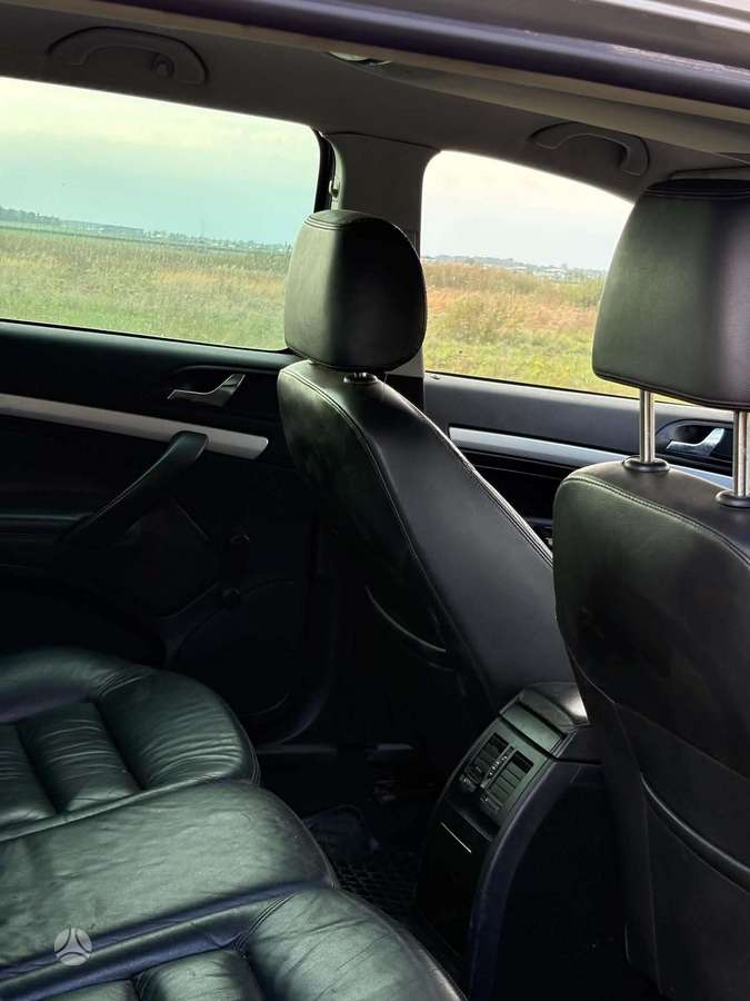Skoda Octavia 2010 — photo 8