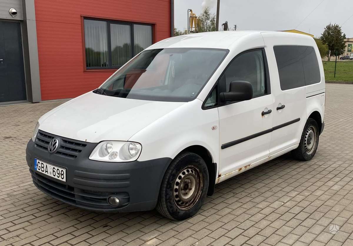 Volkswagen Caddy 2010 — interior