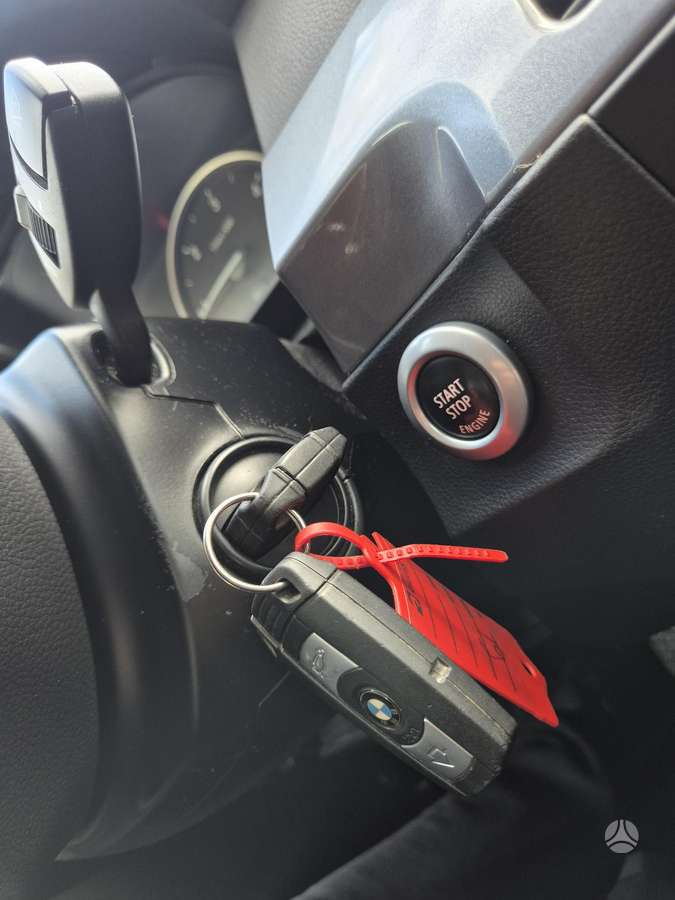BMW 520 2010 — photo 13