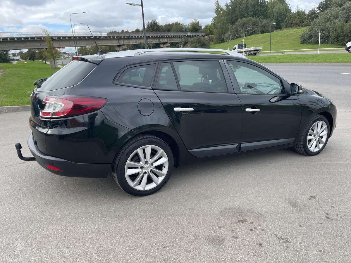 Renault Megane 2011 — photo 15