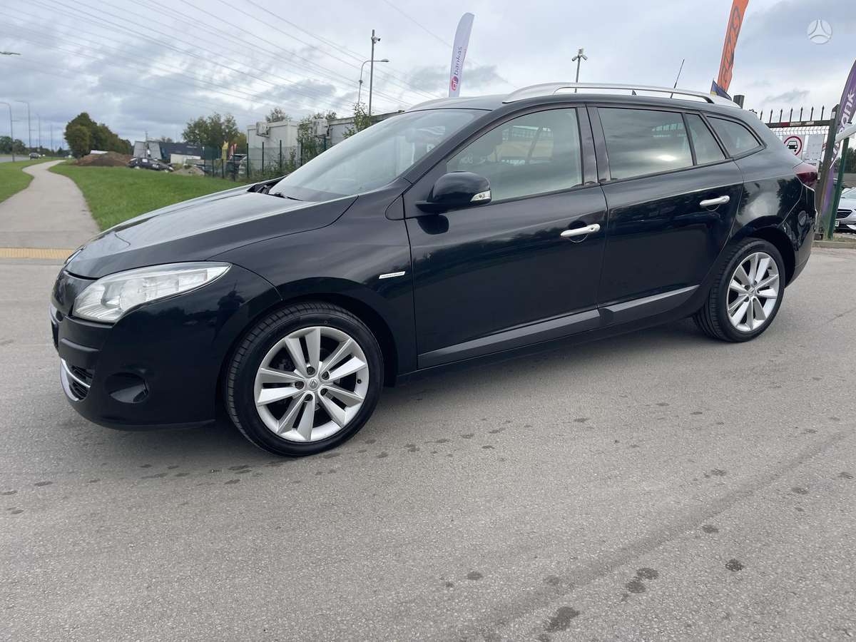 Renault Megane 2011 — photo 7
