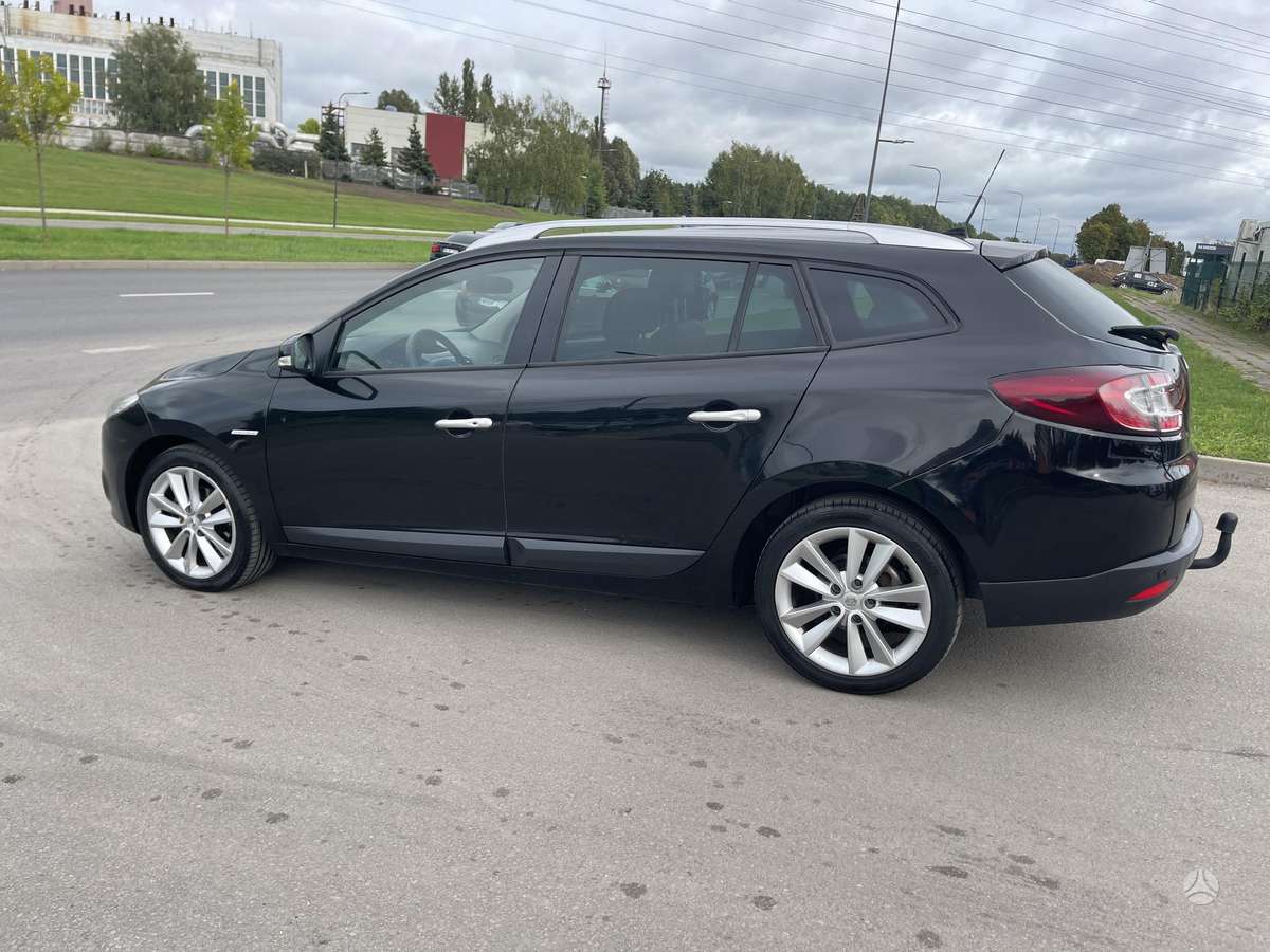 Renault Megane 2011 — photo 9