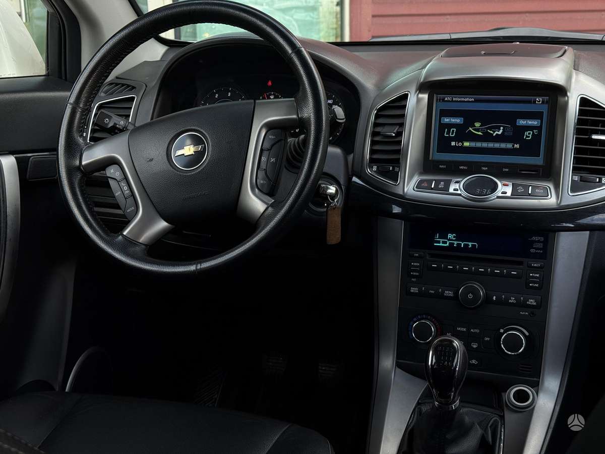 Chevrolet Captiva 2012 — photo 13
