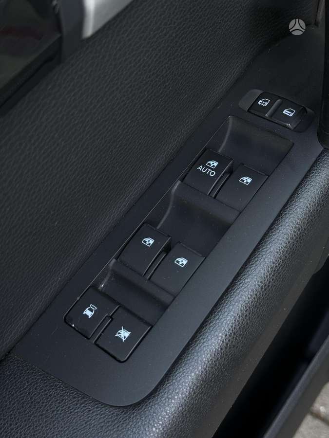 Chevrolet Captiva 2012 — photo 24