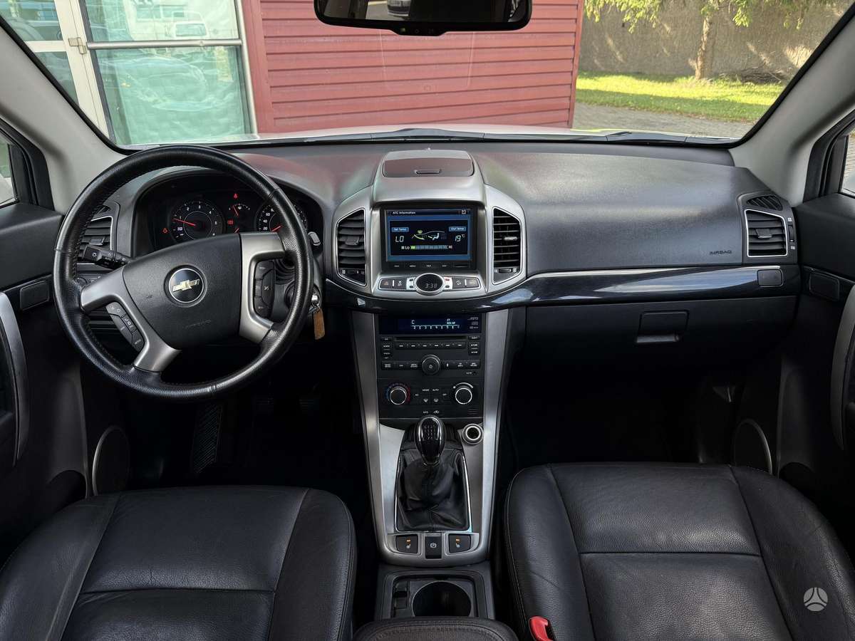Chevrolet Captiva 2012 — photo 8