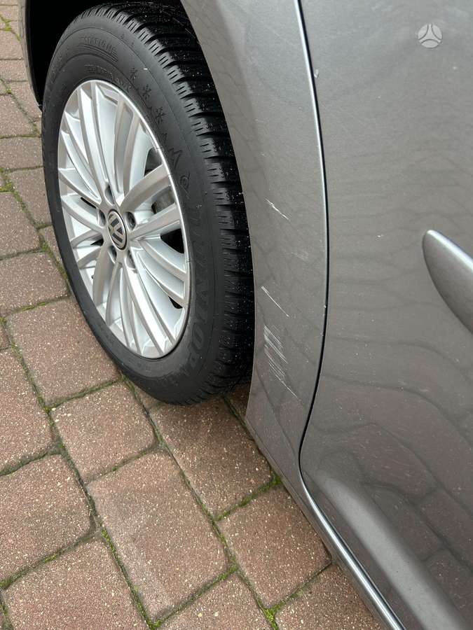 Volkswagen Touran 2015 — photo 23
