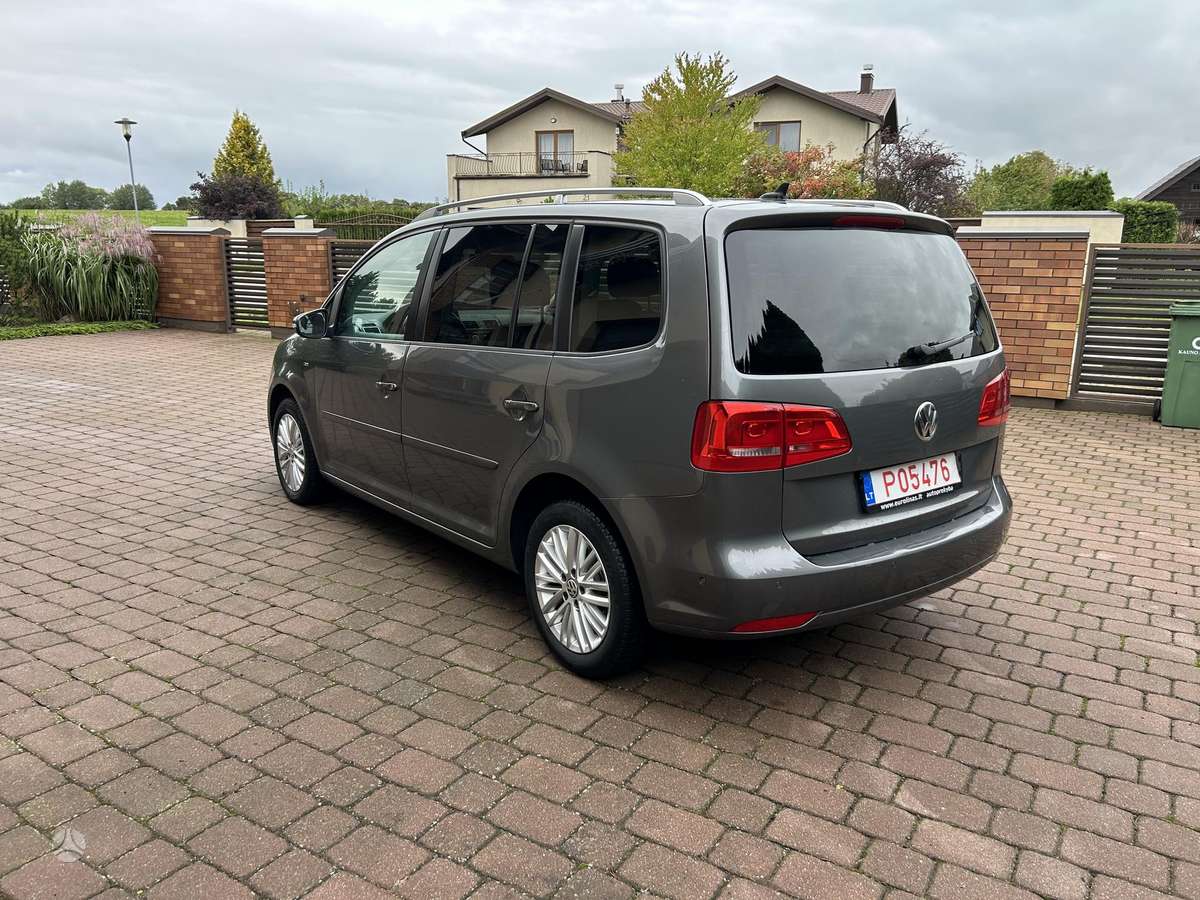 Volkswagen Touran 2015 — photo 8