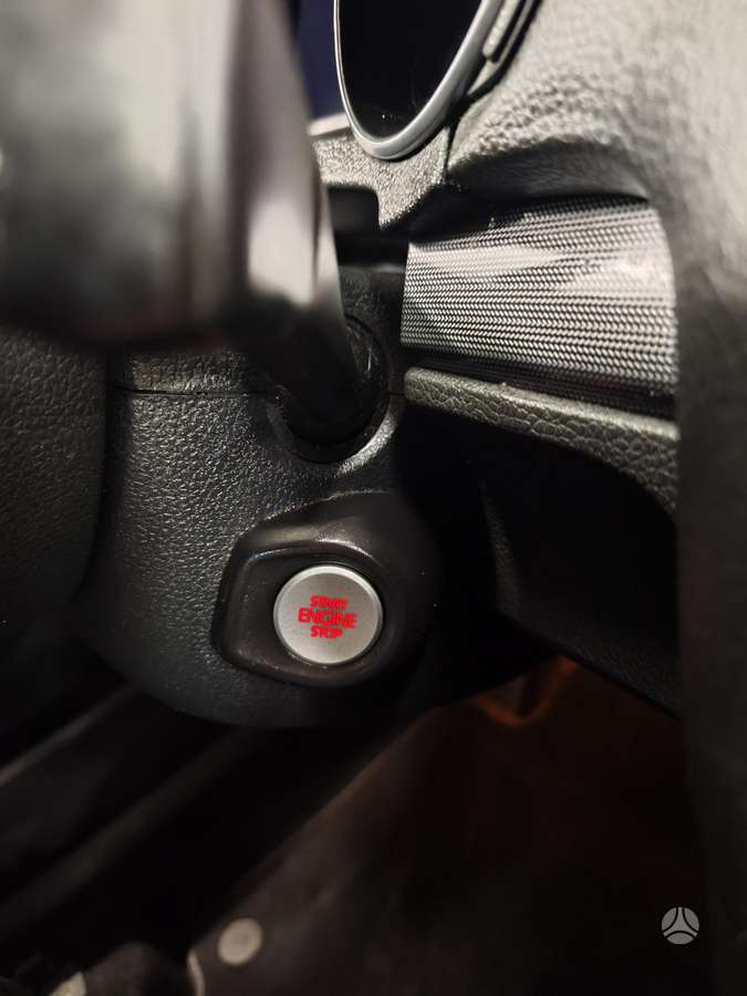 Volkswagen Golf 2012 — photo 11
