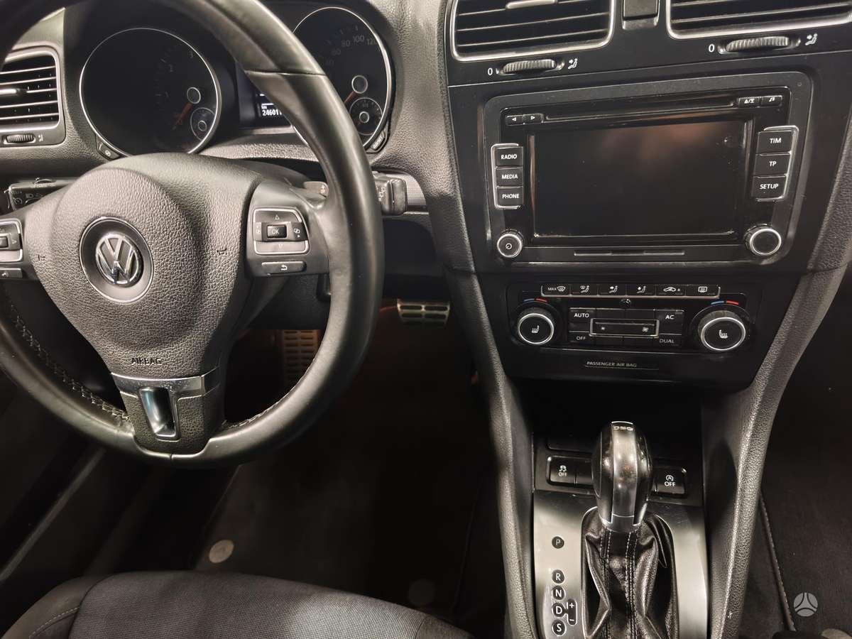 Volkswagen Golf 2012 — photo 7
