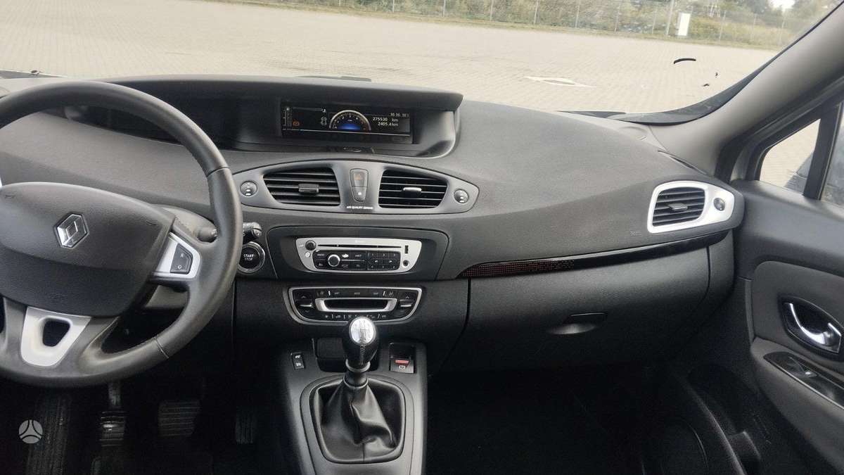 Renault Grand 2012 — photo 11