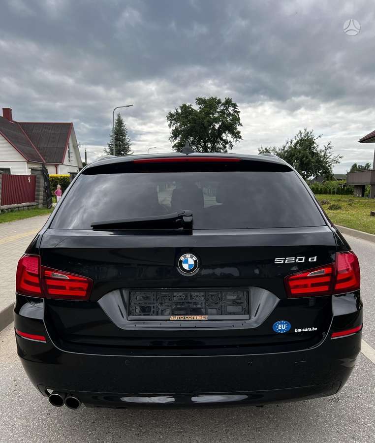 BMW 520 2011 — photo 12