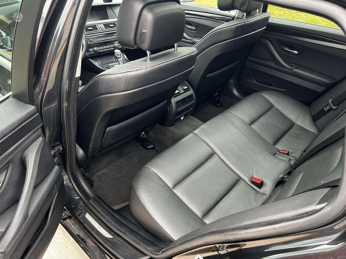 BMW 520 2011 — photo 20